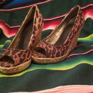 Leopard print wedge